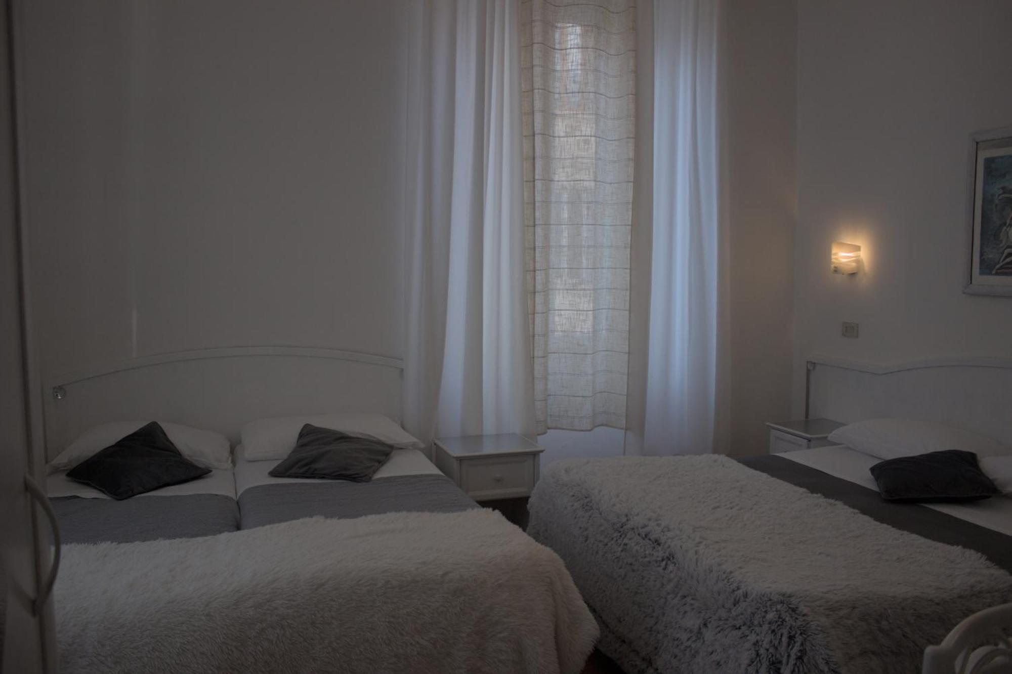 Soggiorno Madrid Florence Luaran gambar